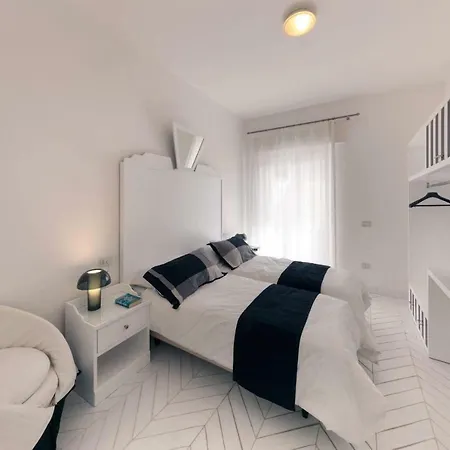 Lory House Apartamento *