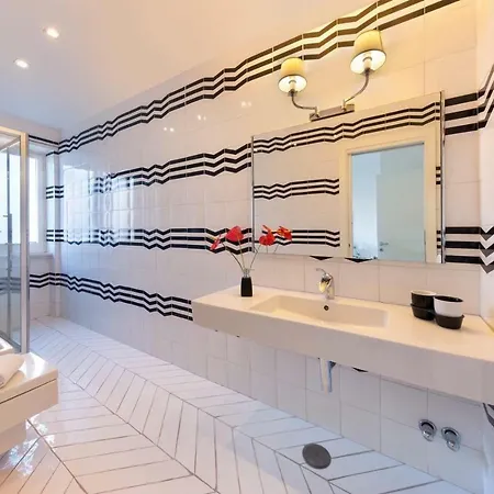 Lory House Apartamento *